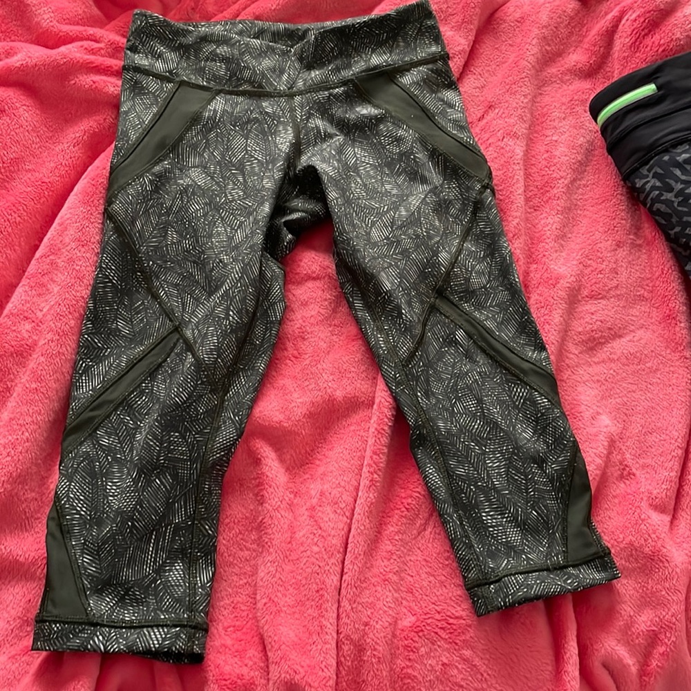 Lululemon Cropped Leggings